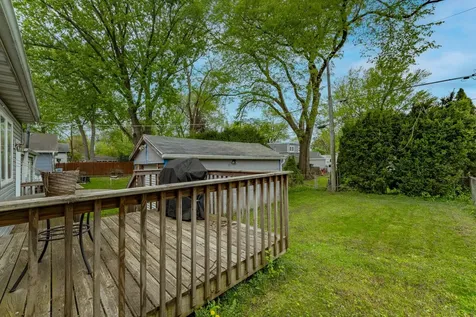 222 Highmoor Drive Round Lake Park IL 60073