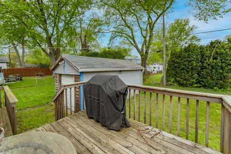 222 Highmoor Drive Round Lake Park IL 60073