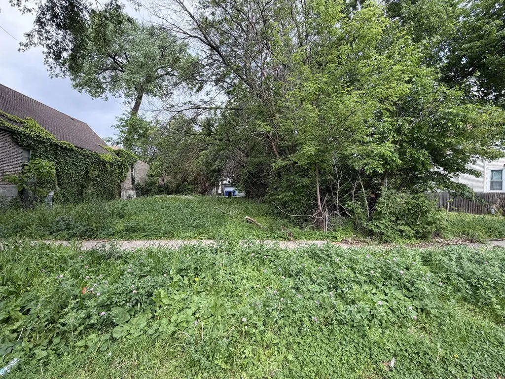 6348 South Laflin Street Chicago IL 60636