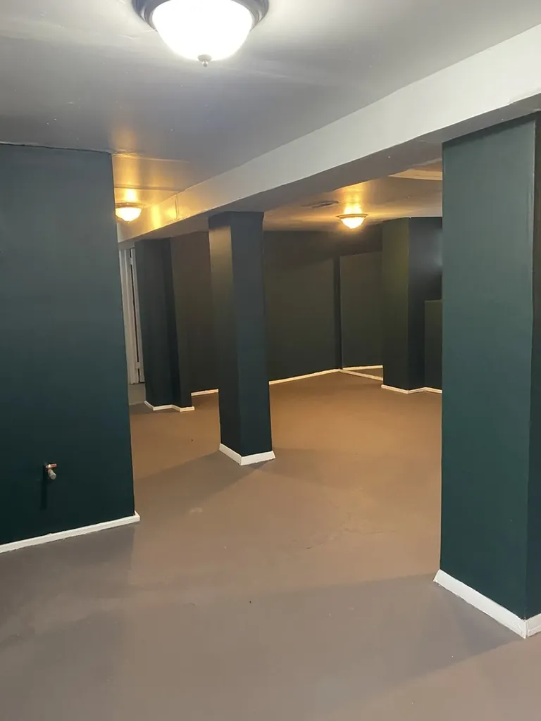 2053 West 70th Street Chicago IL 60636