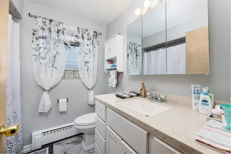 4401 North Newcastle Avenue Harwood Heights IL 60706