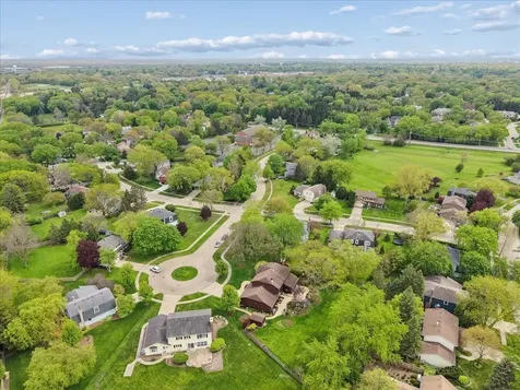 1207 Abbey Court Libertyville IL 60048