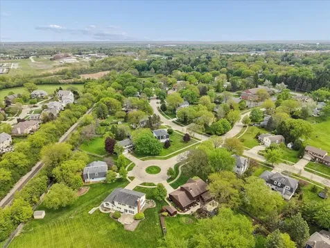 1207 Abbey Court Libertyville IL 60048