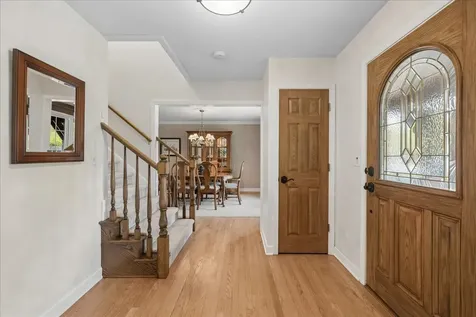 1207 Abbey Court Libertyville IL 60048