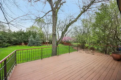 236 Monument Avenue Barrington IL 60010