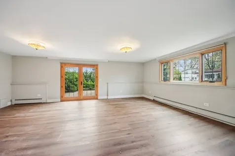 236 Monument Avenue Barrington IL 60010