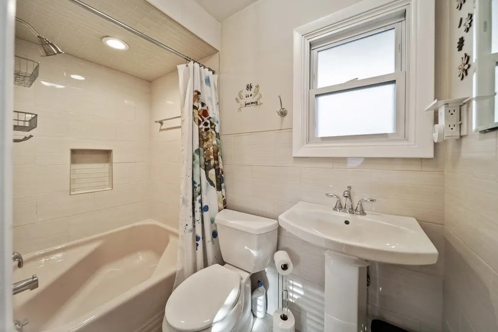 1101 East Washington Boulevard Lombard IL 60148