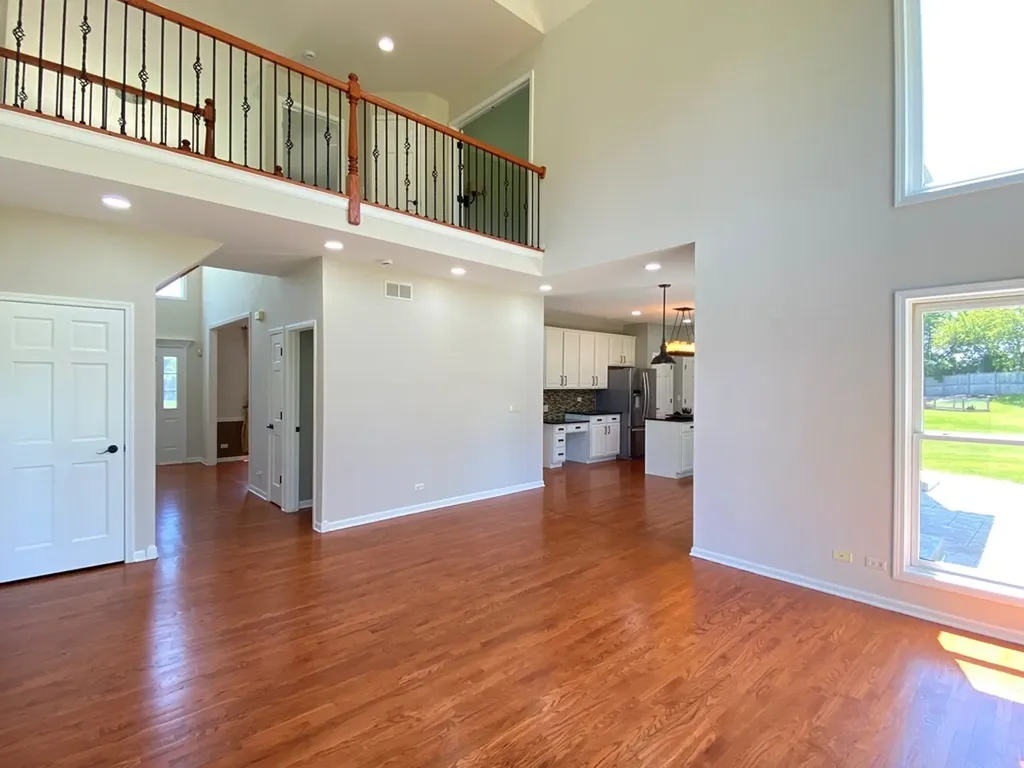 720 Kendridge Court Aurora IL 60502