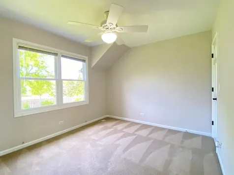 720 Kendridge Court Aurora IL 60502