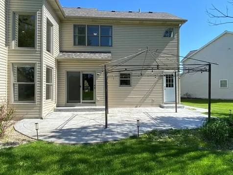 720 Kendridge Court Aurora IL 60502