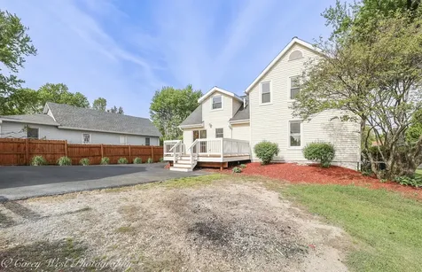 230 Sabin Street Sycamore IL 60178