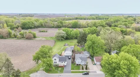 230 Sabin Street Sycamore IL 60178