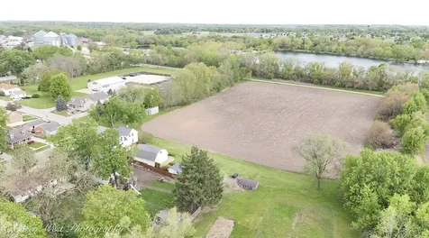 230 Sabin Street Sycamore IL 60178
