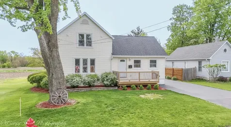 230 Sabin Street Sycamore IL 60178