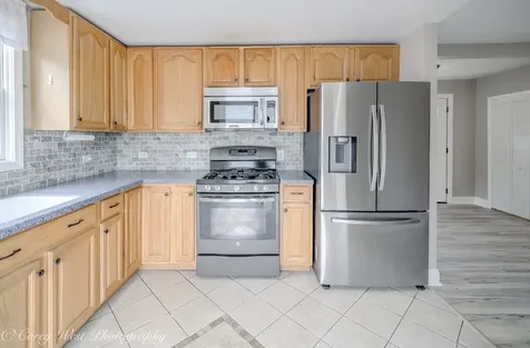 230 Sabin Street Sycamore IL 60178