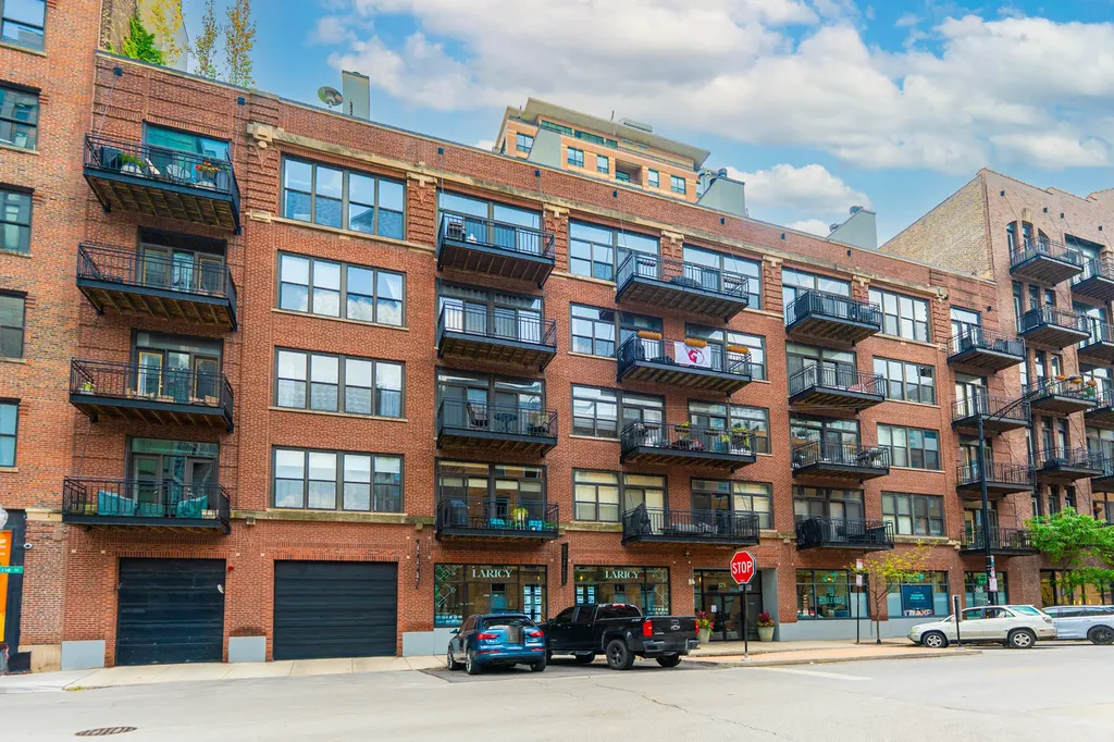 375 West Erie Street Chicago IL 60610