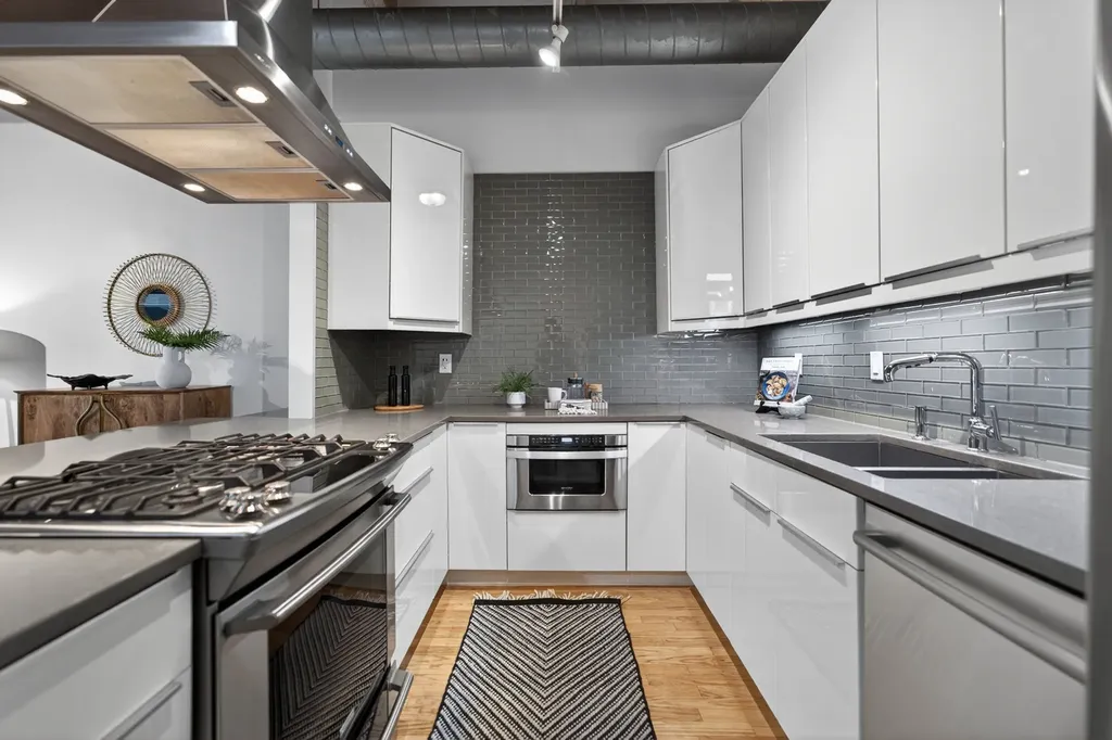 375 West Erie Street Chicago IL 60610