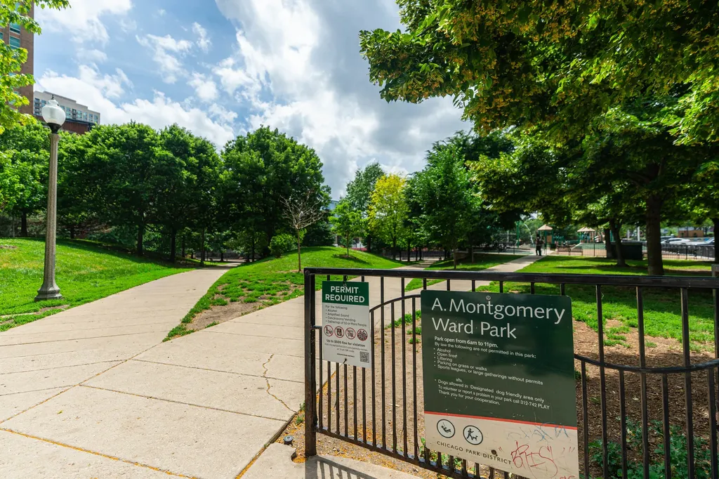 375 West Erie Street Chicago IL 60610