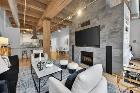 375 West Erie Street Chicago IL 60610