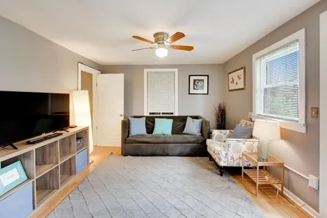 1028 Ashland Avenue Evanston IL 60202