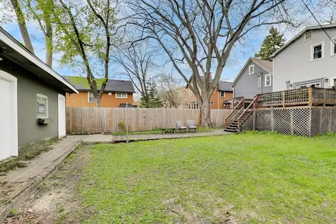 1028 Ashland Avenue Evanston IL 60202