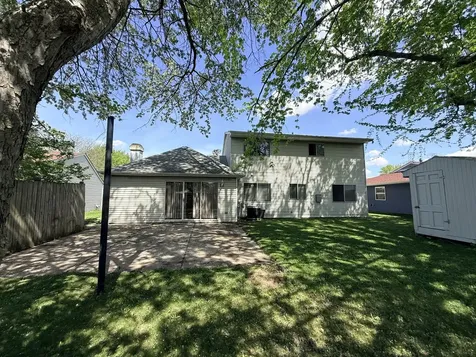 375 Longford Drive Elgin IL 60120