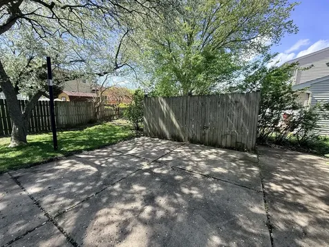 375 Longford Drive Elgin IL 60120