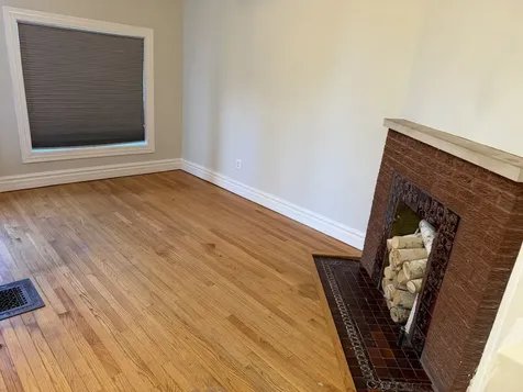 4104 South Lake Park Avenue Chicago IL 60653