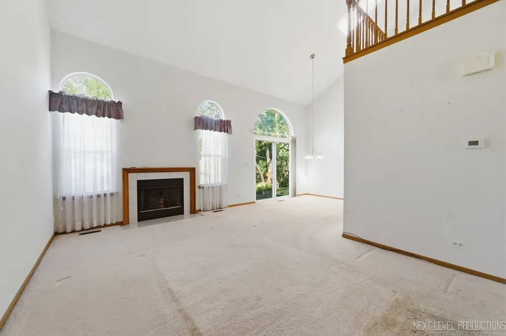 1334 Coldspring Road Carol Stream IL 60188