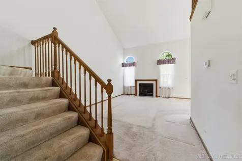 1334 Coldspring Road Carol Stream IL 60188