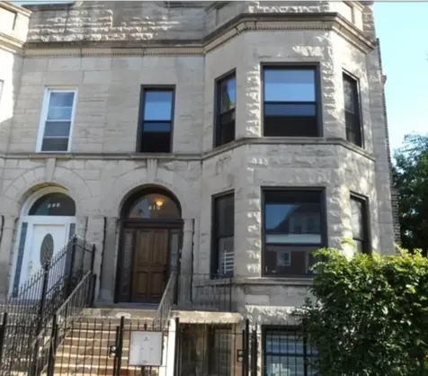 419 East 46th Street Chicago IL 60653