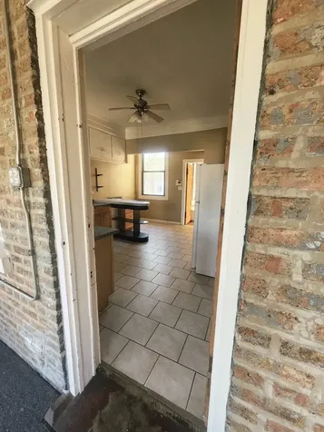 419 East 46th Street Chicago IL 60653