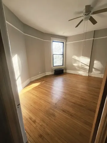 419 East 46th Street Chicago IL 60653