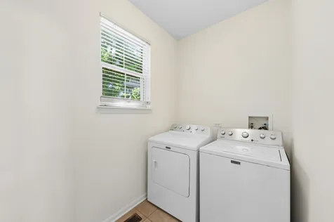 1925 Brentwood Road Northbrook IL 60062