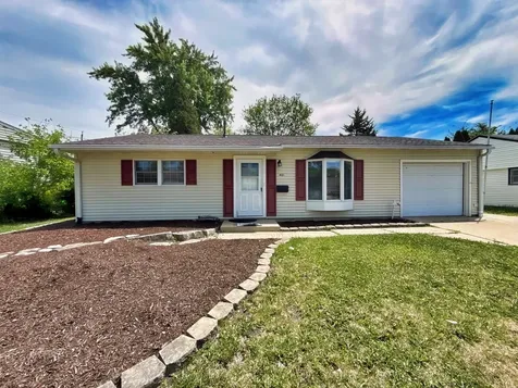401 Holly Drive Streamwood IL 60107
