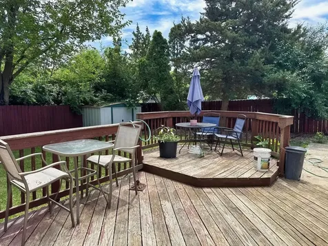 401 Holly Drive Streamwood IL 60107
