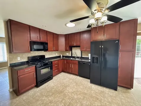 401 Holly Drive Streamwood IL 60107