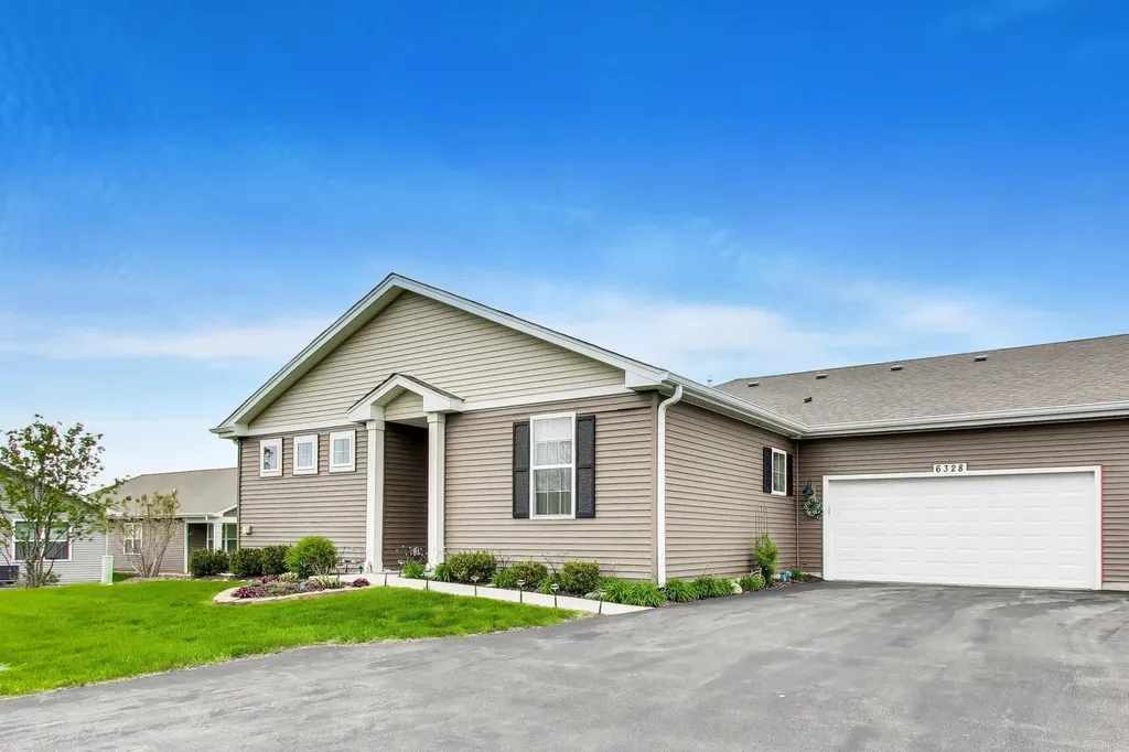 6328 Maple Glen Drive Wonder Lake IL 60097