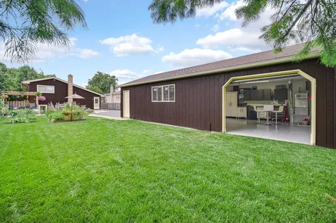 557 West Crockett Avenue Elmhurst IL 60126