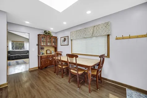 557 West Crockett Avenue Elmhurst IL 60126