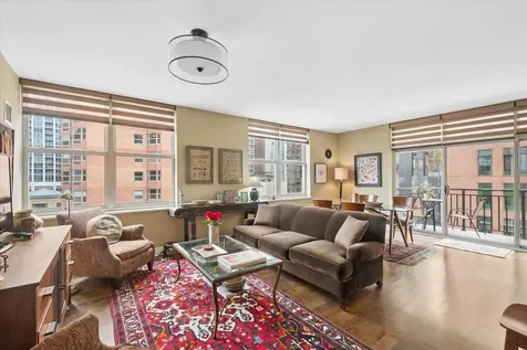 21 West Chestnut Street Chicago IL 60610