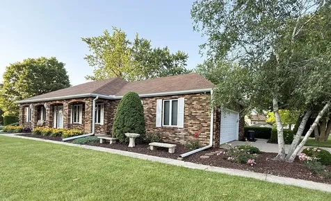 300 Fieldstone Lane Dixon IL 61021