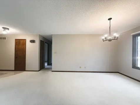 300 Fieldstone Lane Dixon IL 61021