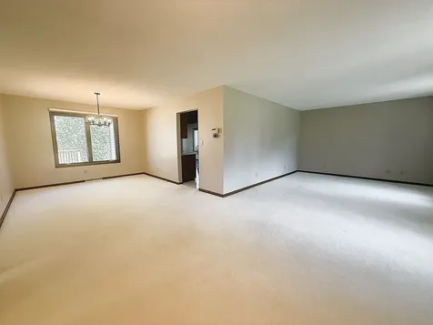 300 Fieldstone Lane Dixon IL 61021