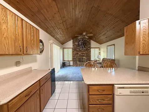 300 Fieldstone Lane Dixon IL 61021