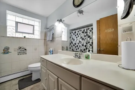 2257 Des Plaines Avenue North Riverside IL 60546