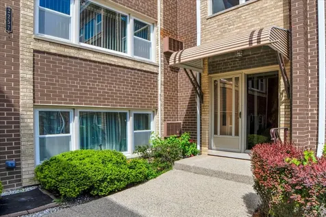 2257 Des Plaines Avenue North Riverside IL 60546