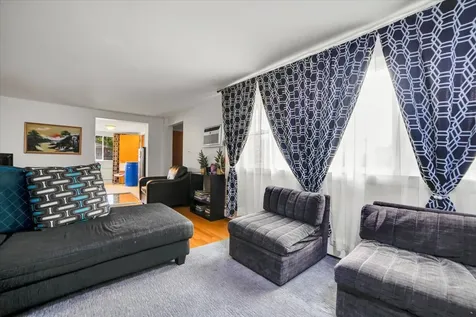2257 Des Plaines Avenue North Riverside IL 60546