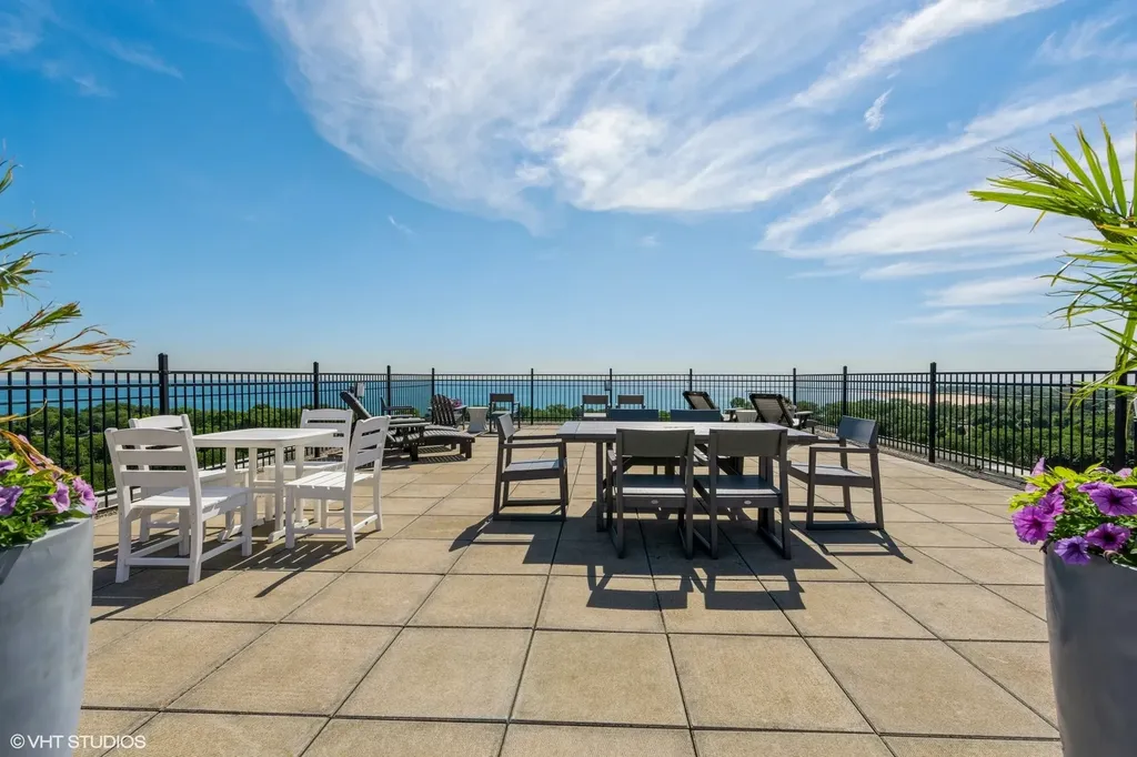 4960 North Marine Drive Chicago IL 60640