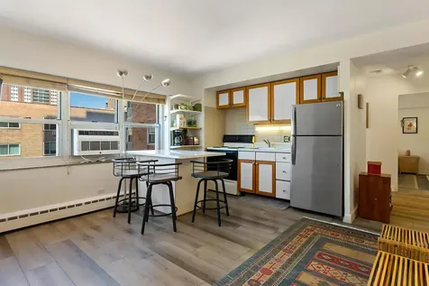 4960 North Marine Drive Chicago IL 60640